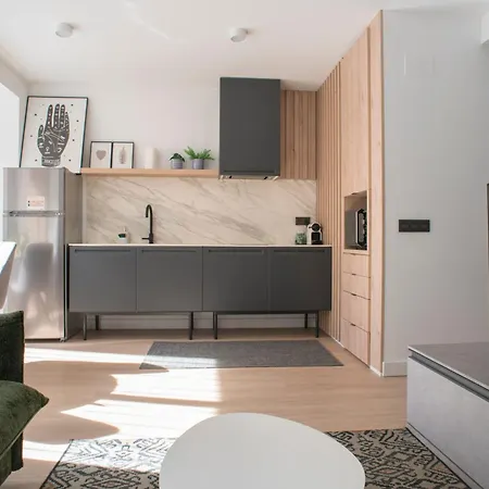 Turistics Iv Apartment *
